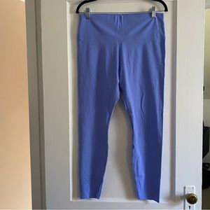 NWOT Nike Yoga Luxe 7/8 Leggings